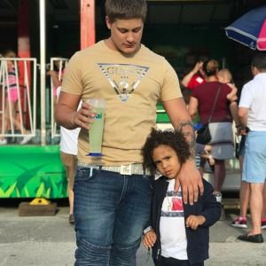 Meet your Posher, Justin